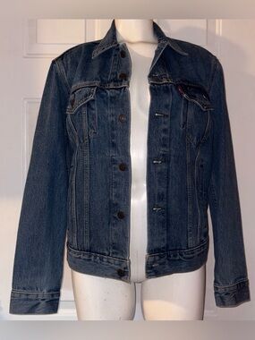 NWOT Levi’s Custom Hand Painted Denim Trucker Jacket Womens size Small